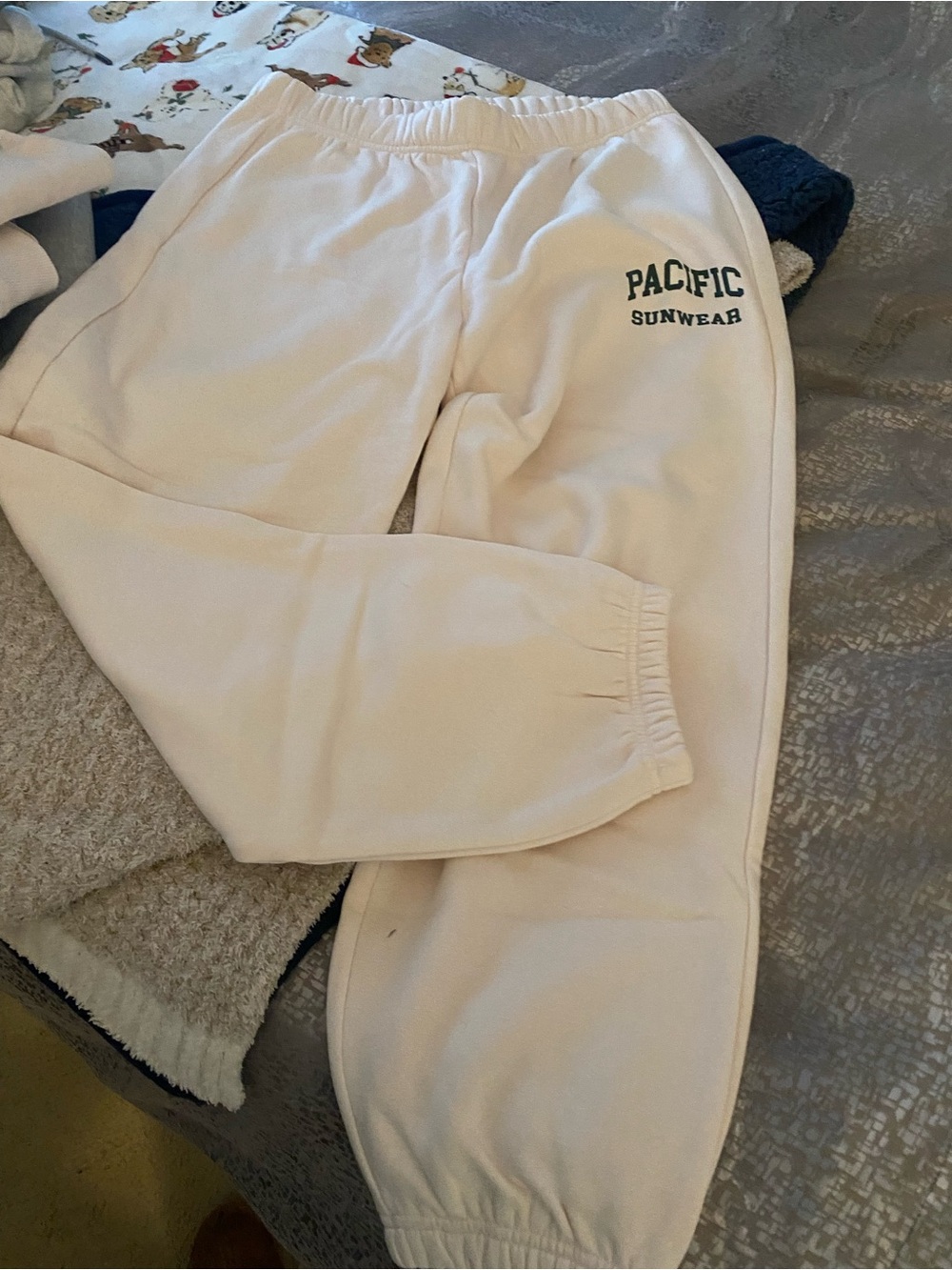 Pacific Sunwear Cream Elastic Waist Sweatpants